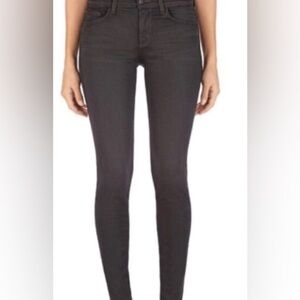 J Brand skinny jeans in dark grey. Style #811O239. Size 24.